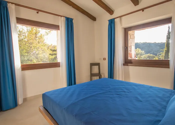 Corbezzolo Capelvenere Villa *